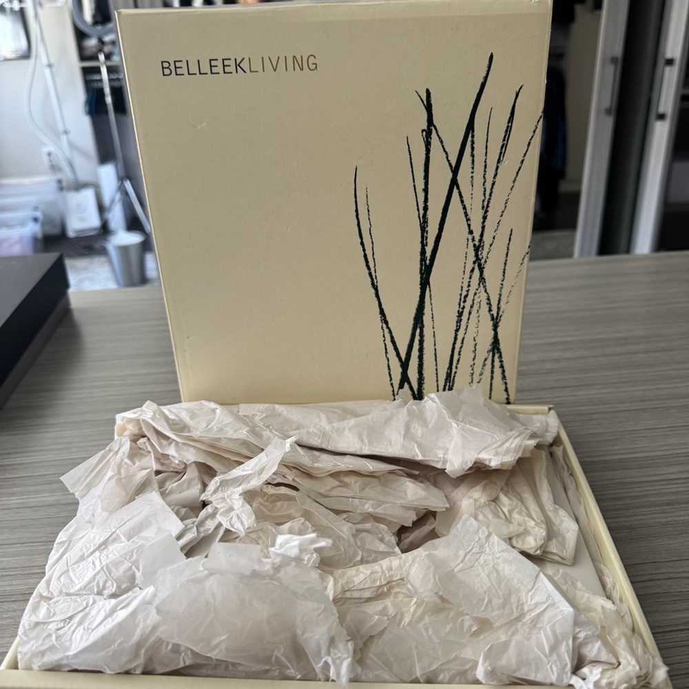 (NWB) Belleek Living Beautiful 6 x 4 Stepped Frame Offwhite - Picture 2 of 10